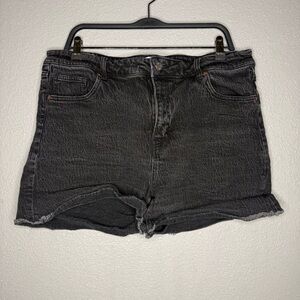 H&M Women’s High-Rise Black Denim Shorts- 18